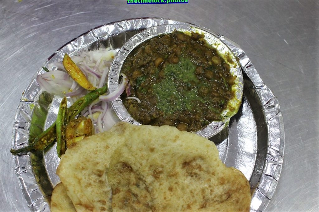 chole bhature at sita ram diwan chand