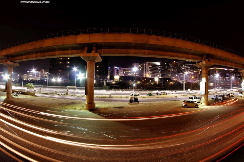 metro line near DLF cyber hub