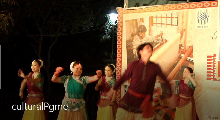 cultural program at dilli haat