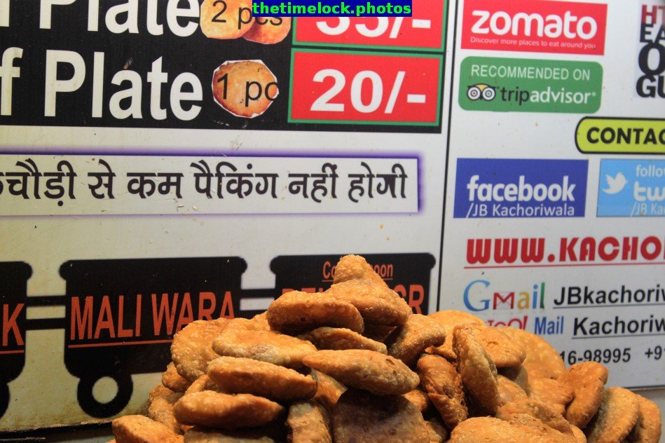 jung bahadur kachori wala